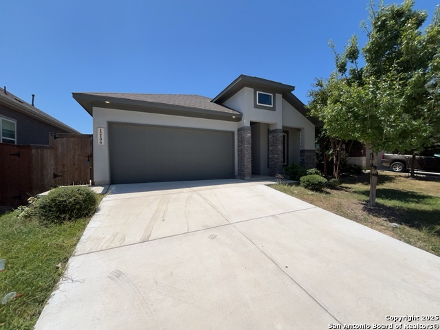 Listing photo id 32 for 12106 Casparis