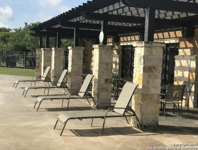 Listing photo id 44 for 12106 Casparis