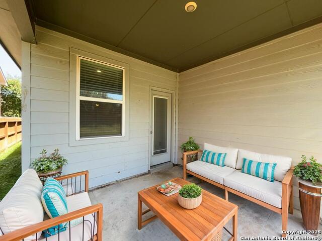 Listing photo id 4 for 12106 Casparis