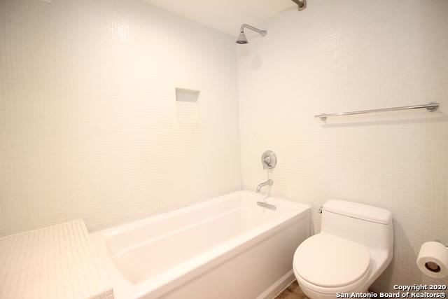 Image 14 of 16 For 1115 Alamo St S 2309