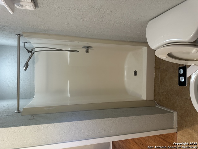 Image 10 of 16 For 8573 Echo Creek
