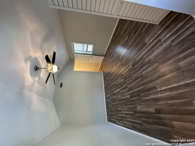 Image 11 of 16 For 8573 Echo Creek