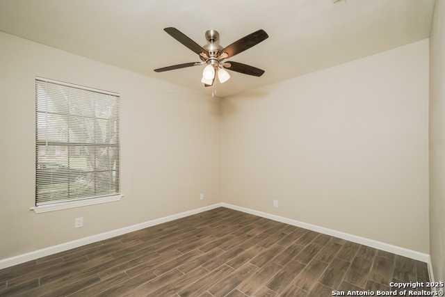 Image 12 of 26 For 7814 Oak Forest
