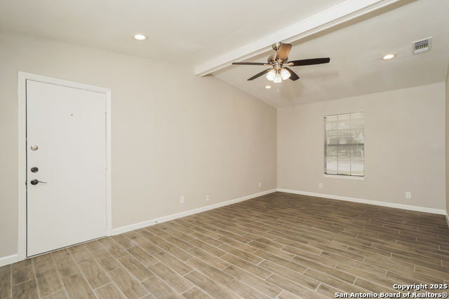 Image 5 of 26 For 7814 Oak Forest