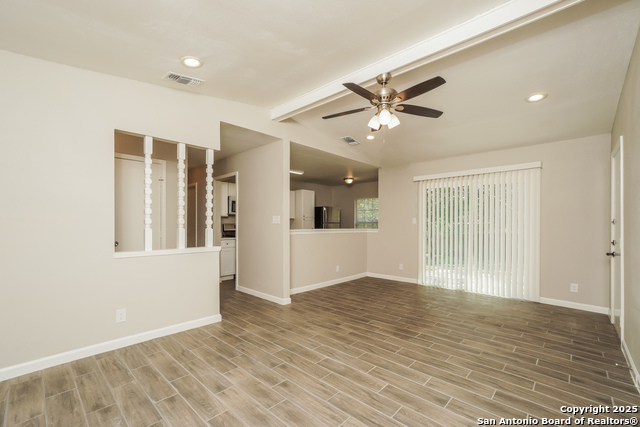 Image 6 of 26 For 7814 Oak Forest