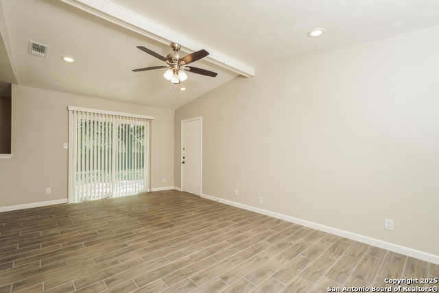 Image 7 of 26 For 7814 Oak Forest