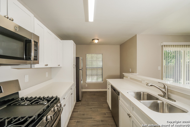 Image 9 of 26 For 7814 Oak Forest