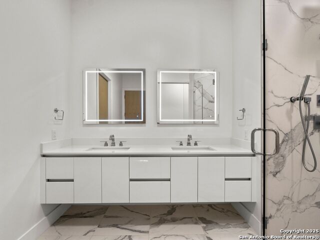Listing photo id 10 for 123 Lexington Avenue 1310