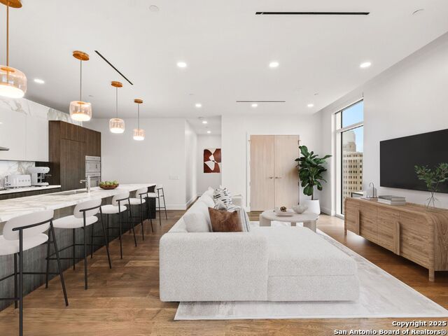 Listing photo id 2 for 123 Lexington Avenue 1310