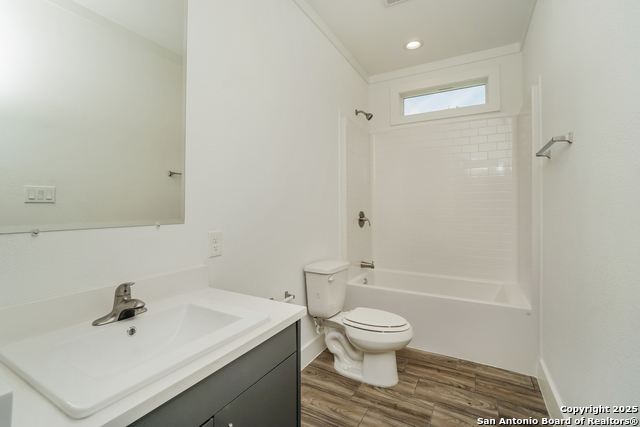 Image 22 of 26 For 623 Belmont  