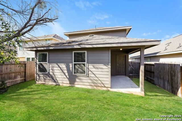 Image 3 of 16 For 10426 Clearwater Way
