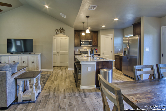 Image 48 of 58 For 1139 Cedar Bend