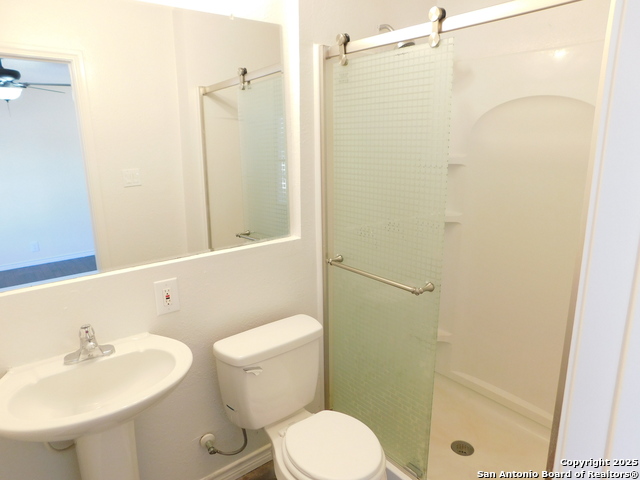 Image 17 of 22 For 8918 Kenton Mist