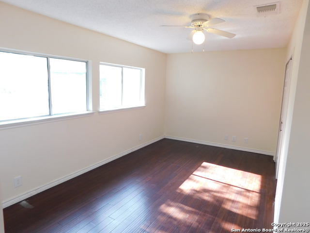Image 8 of 22 For 8918 Kenton Mist