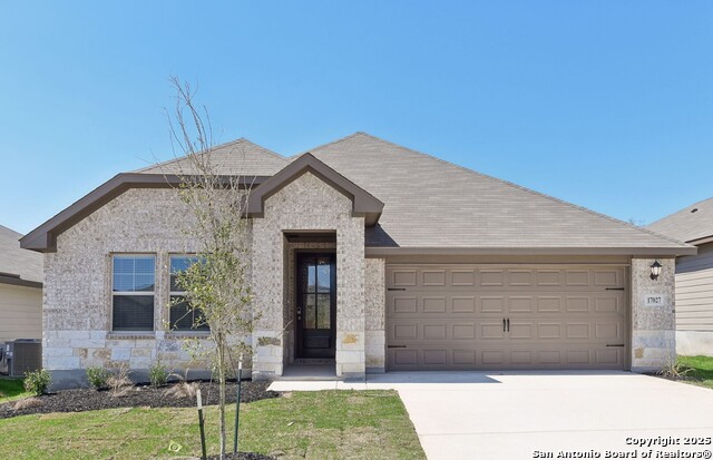 Image 2 of 27 For 17027 Blaise Terrace