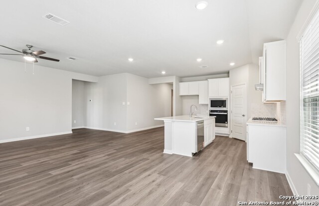 Image 5 of 27 For 17027 Blaise Terrace