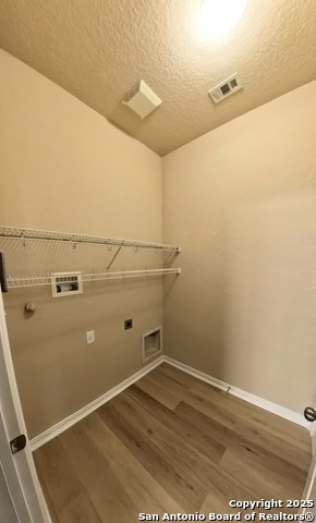 Listing photo id 13 for 8710 Jogeva