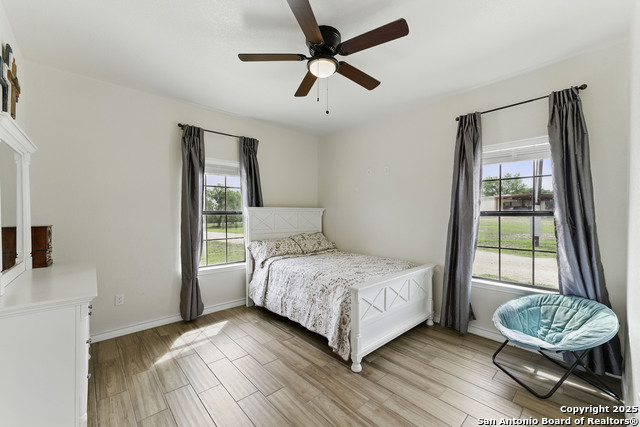 Image 30 of 44 For 1110 Atascosa County Road 101
