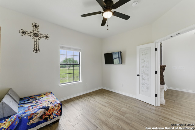 Image 33 of 44 For 1110 Atascosa County Road 101