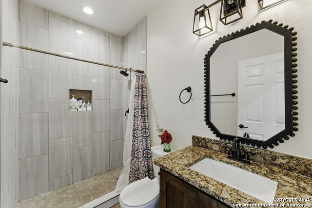 Image 37 of 44 For 1110 Atascosa County Road 101