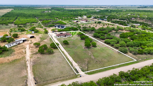 Image 42 of 44 For 1110 Atascosa County Road 101