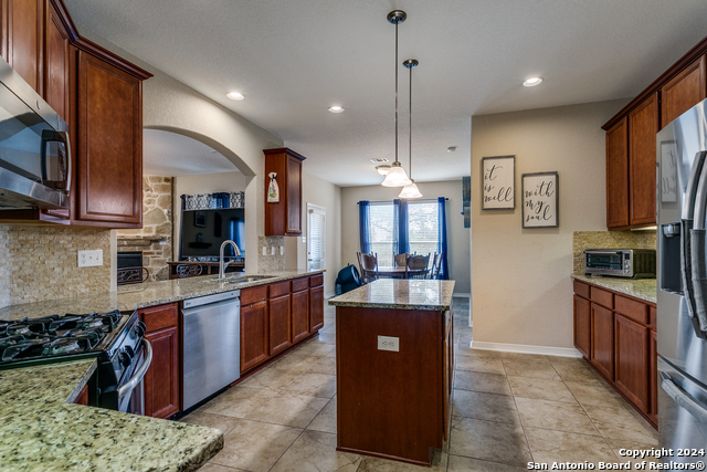 Image 12 of 28 For 13727 Palatine Hl