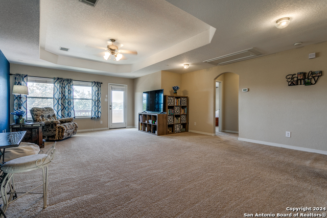 Image 21 of 28 For 13727 Palatine Hl