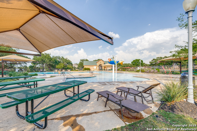 Image 22 of 28 For 13727 Palatine Hl