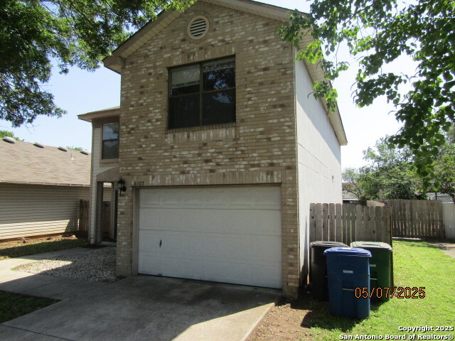 Image 3 of 11 For 8107 Hoovers Bend