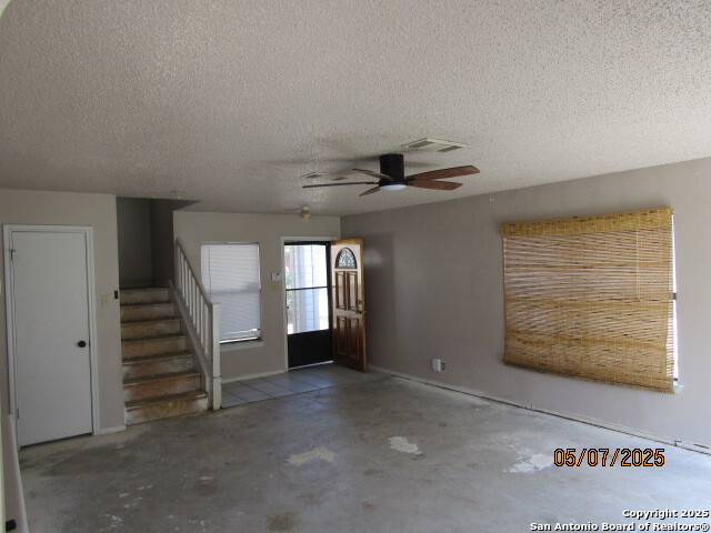 Image 5 of 11 For 8107 Hoovers Bend