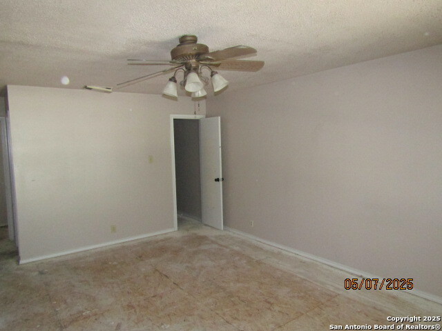 Image 9 of 11 For 8107 Hoovers Bend