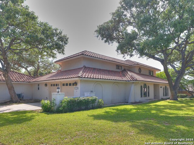 Image 4 of 49 For 12802 Country Crest