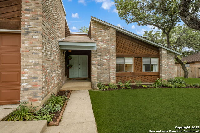 Listing photo id 8 for 8414 Timber Bridge