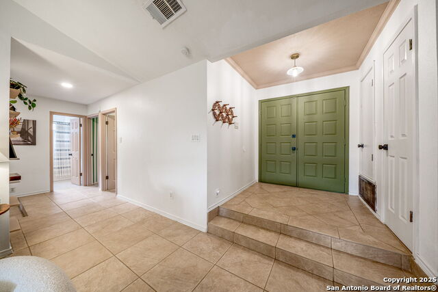 Listing photo id 9 for 8414 Timber Bridge