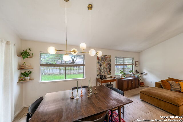 Listing photo id 24 for 8414 Timber Bridge