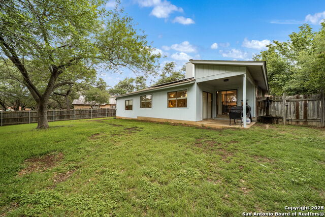Listing photo id 38 for 8414 Timber Bridge