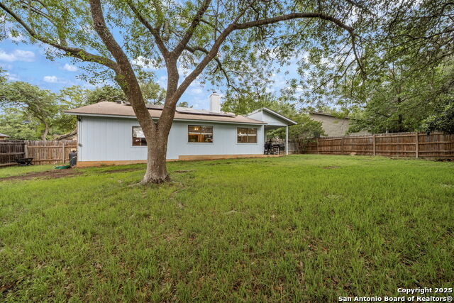 Listing photo id 42 for 8414 Timber Bridge