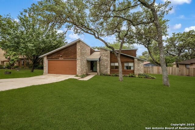 Listing photo id 4 for 8414 Timber Bridge