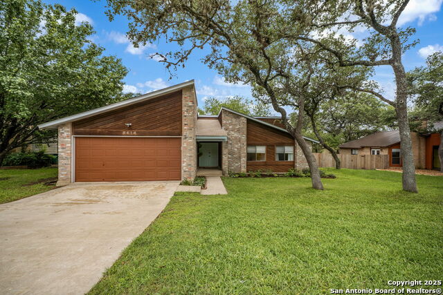Listing photo id 5 for 8414 Timber Bridge