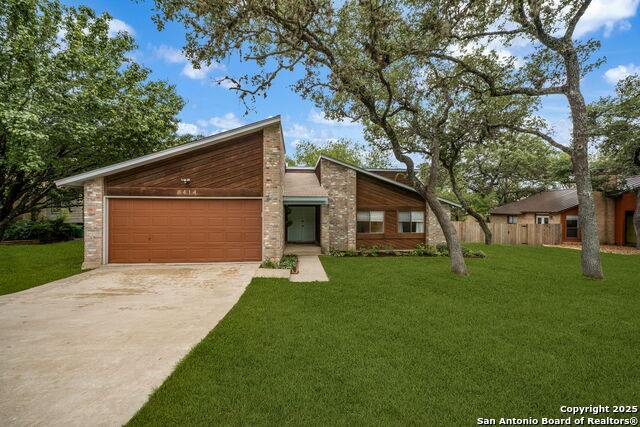 Listing photo id 6 for 8414 Timber Bridge