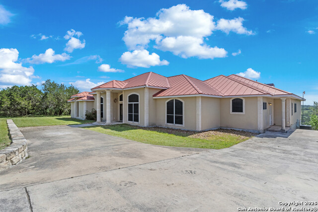 Details for 165 County Road 2740, Mico, TX 78056