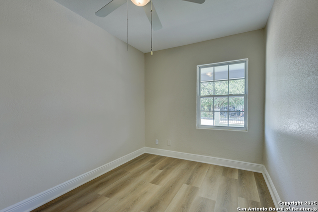 Listing photo id 12 for 9015 Spanish Cove