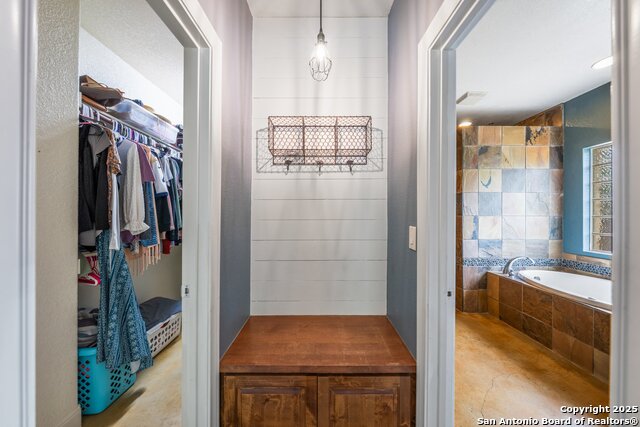 Image 11 of 26 For 125 Stone Canyon