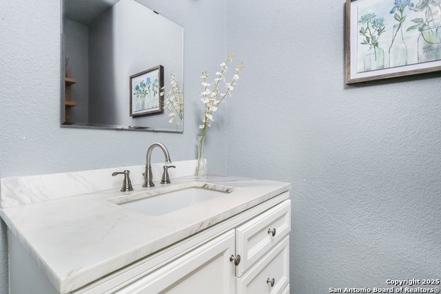 Image 19 of 26 For 125 Stone Canyon