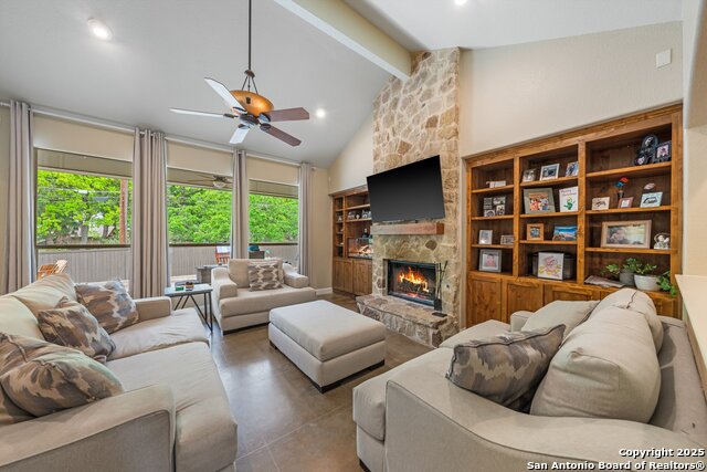 Image 4 of 26 For 125 Stone Canyon