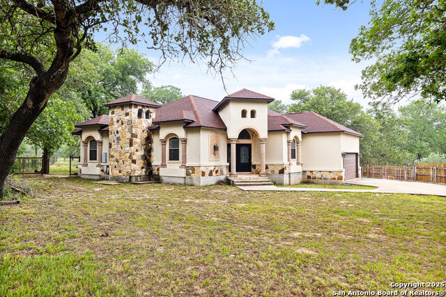 Listing photo id 20 for 105 Saddle Up