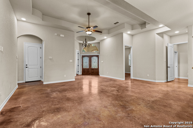 Listing photo id 3 for 105 Saddle Up