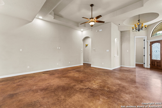 Listing photo id 5 for 105 Saddle Up