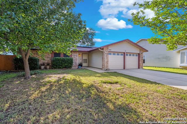 Image 3 of 25 For 6831 Country Hill