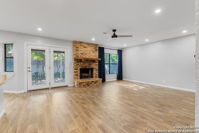 Image 7 of 25 For 6831 Country Hill